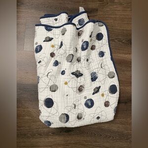 Little Unicorn Muslin Quilt in Planetary